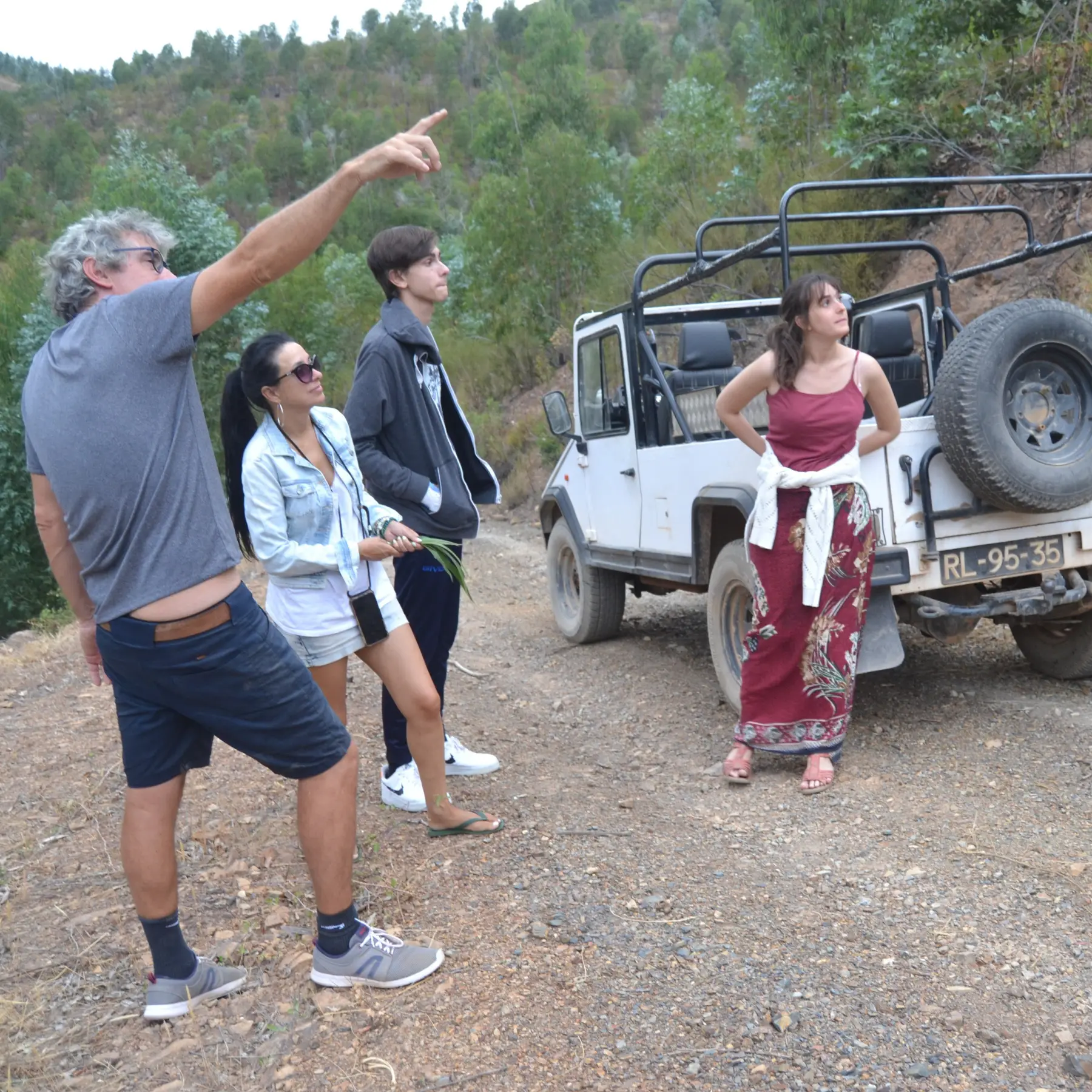 Guests beside the open jeep in Monchique